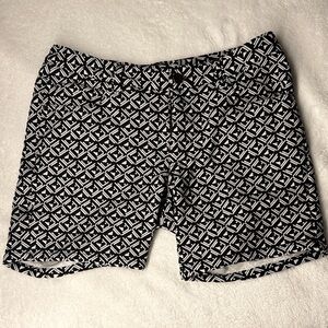 Stylish Black and White Patterned Men's Flat Front Shorts